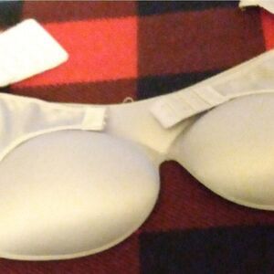 NWOT:UMfun 2PC Strapless Front Buckle Sexy Gathe r up Invisible Anti-Slip Push U